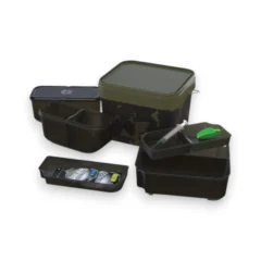 Korda PVA Kontainer System 10L contents displayed outside the bucket on a white background, showing Mini-Kontainers, trays, Solidz PVA bags, syringe, and bait scoop.