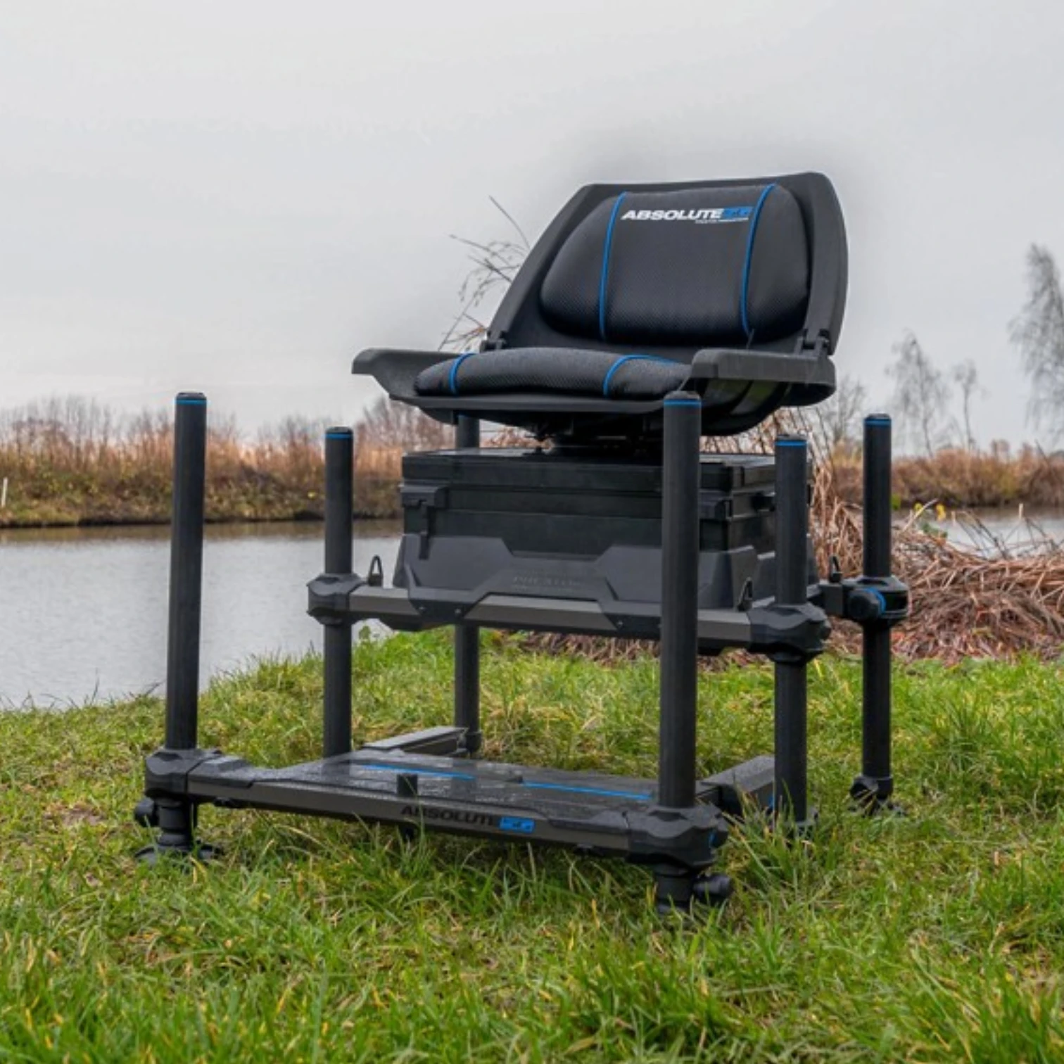 Preston Absolute 5G 360 Seatbox on grass