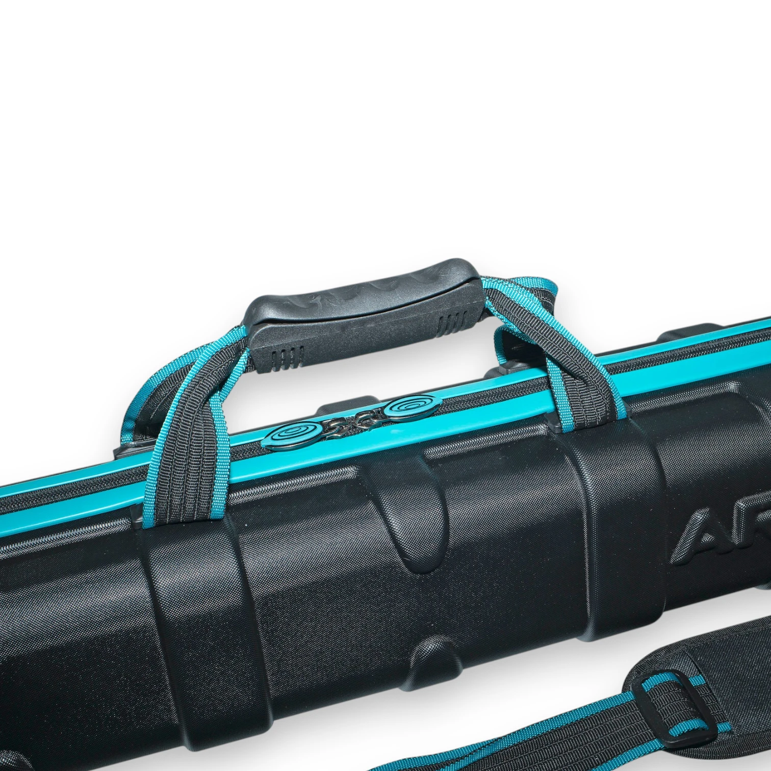 Close-up of the ergonomic carry handles on the Drennan Compact Pole Case