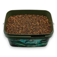 Parker Baits Pellets & Free Bucket showing the 3kg pellets supplied in the reusable green bucket with carry handle